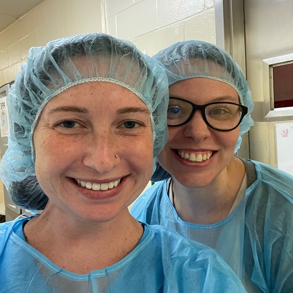 Meet your Posher, Hannah - Picture 3 of 7